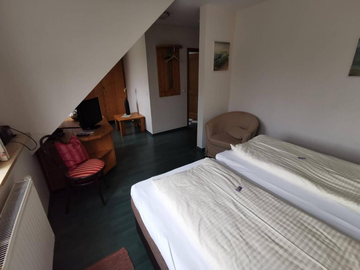 Pension Sankt Urban Зоммерах Экстерьер фото
