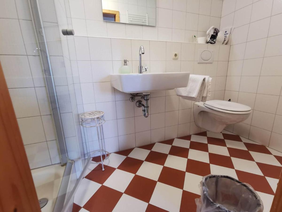 Pension Sankt Urban Зоммерах Экстерьер фото